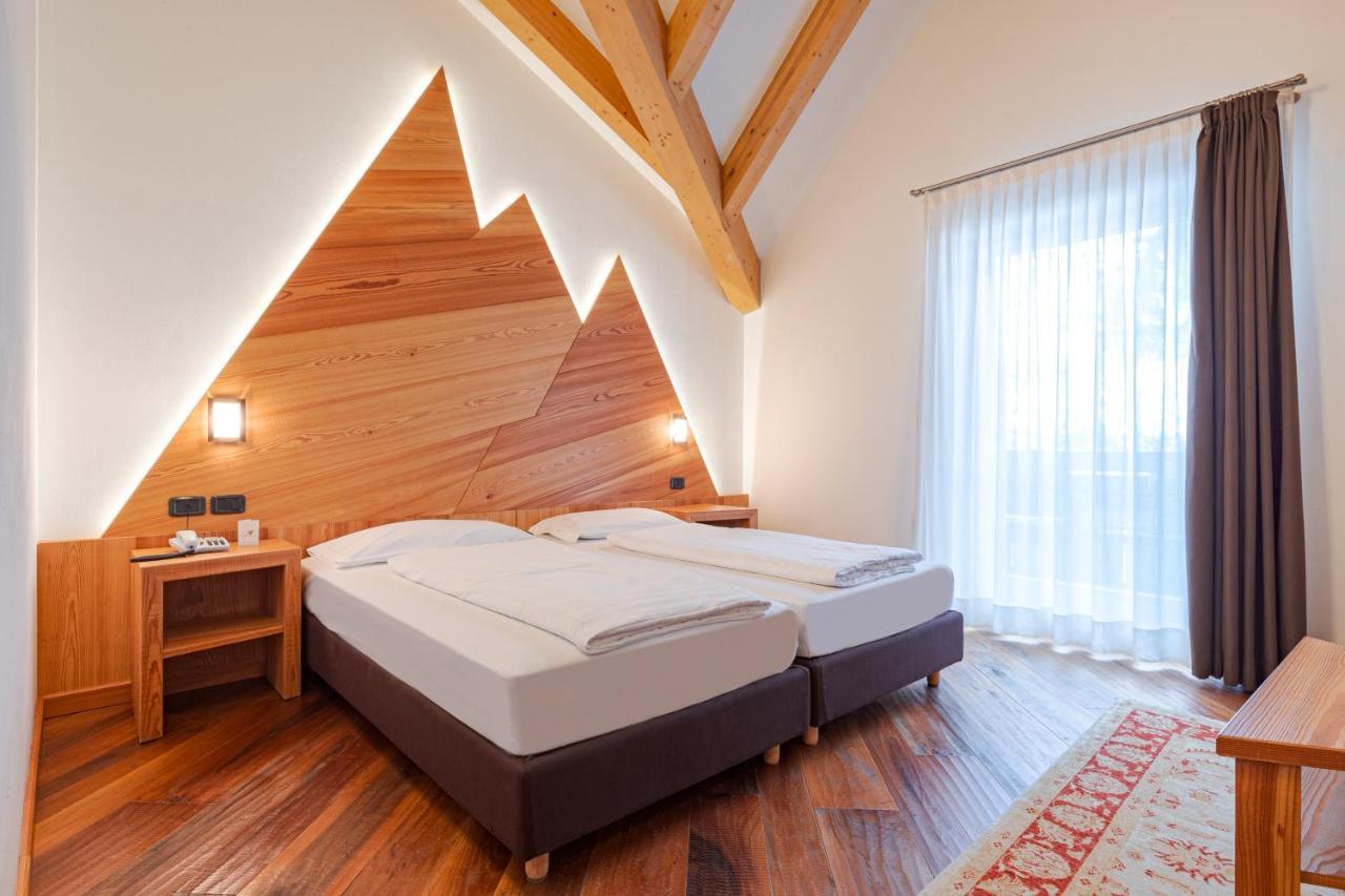 Hotel Foresta Moena Bagian luar foto