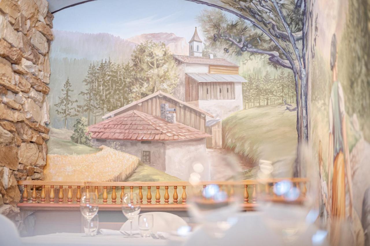 Hotel Foresta Moena Bagian luar foto