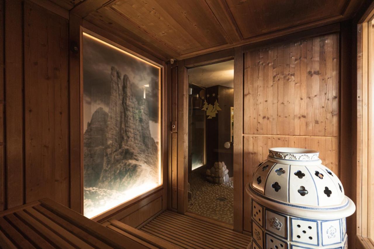 Hotel Foresta Moena Bagian luar foto